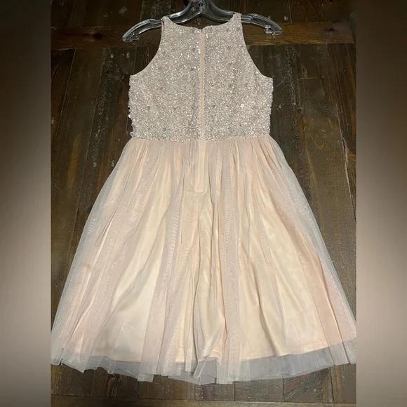 Women’s Fancy Dress - Picture 2 of 5